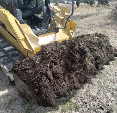 Skid steer bucket of compost for sale, Wichita, KS area